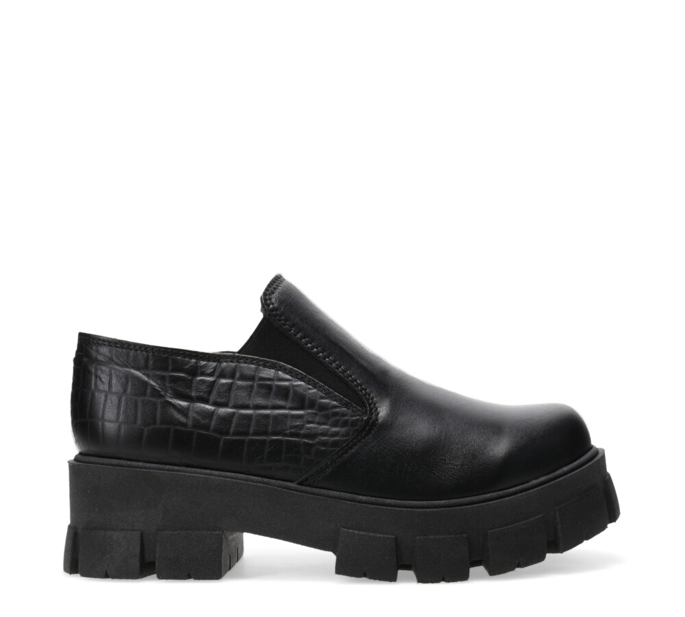 Zapato de cuero con plataforma Negro