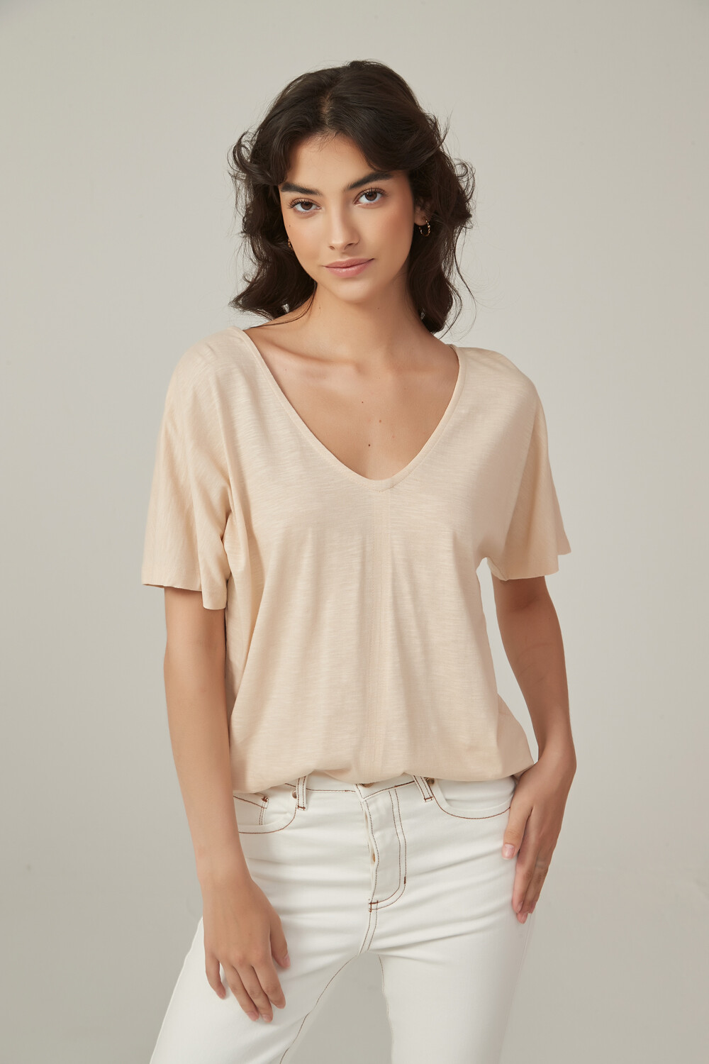 Remera Elbasam Beige Claro