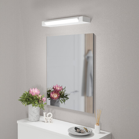 Aplique LED rectang. cromo 9W neutra 1000Lm IP44 EG0353