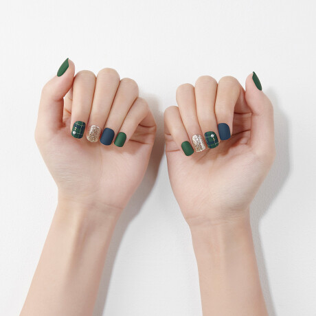 UÑAS EN GEL LISTAS (PRESS ON) - GREEN DUFFLE COAT (CORTAS) UÑAS EN GEL LISTAS (PRESS ON) - GREEN DUFFLE COAT (CORTAS)