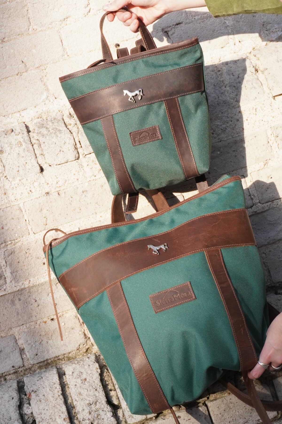 Mini Mustang Backpack Chocolate / Verde Inglés