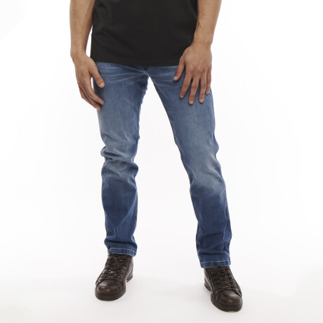 Jean Wrangler de Hombre - RIVER - FW25J005 ELD