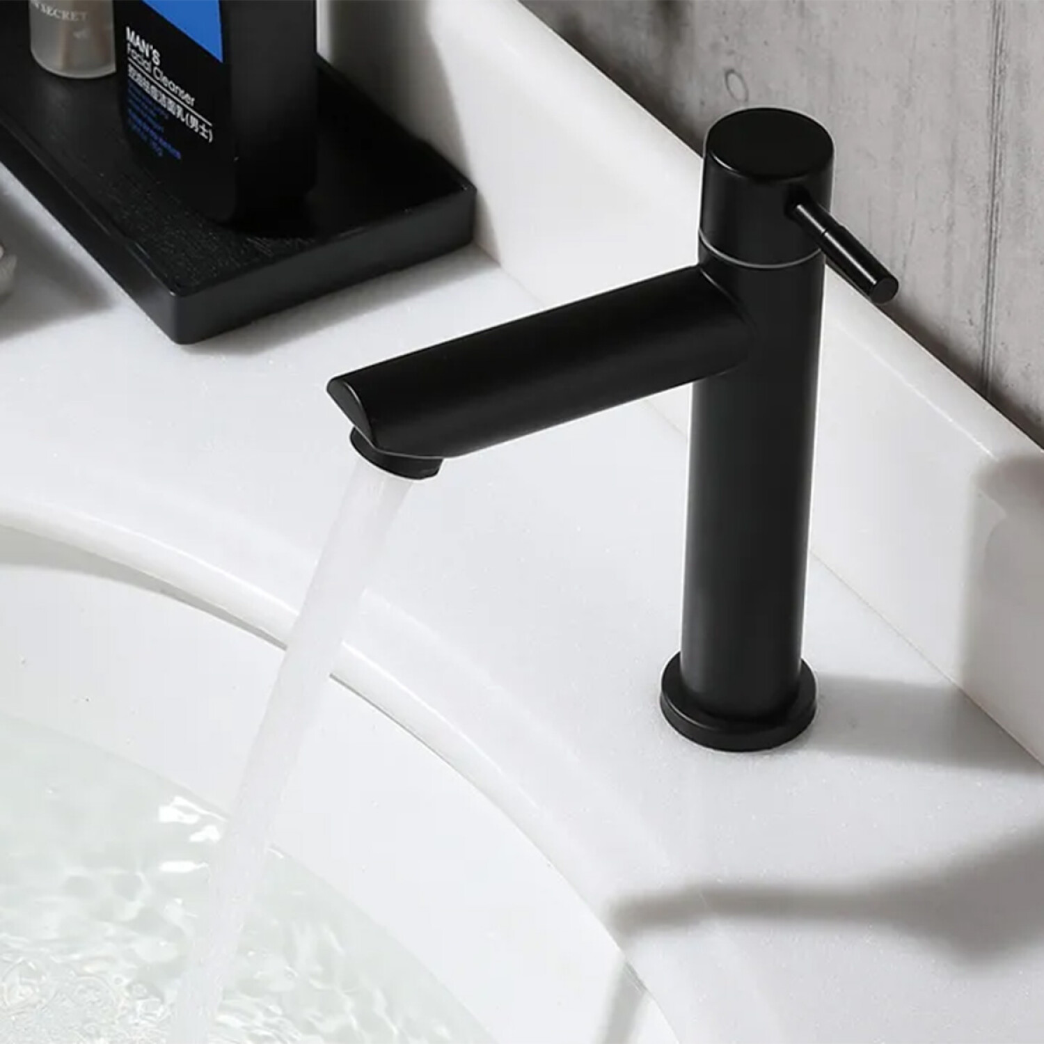 Canilla monocomando alta agua fria NEGRO Garage Impo