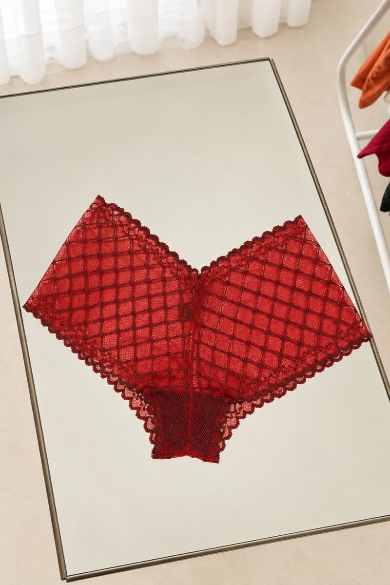 Pantie Barbie de Encaje Rojo