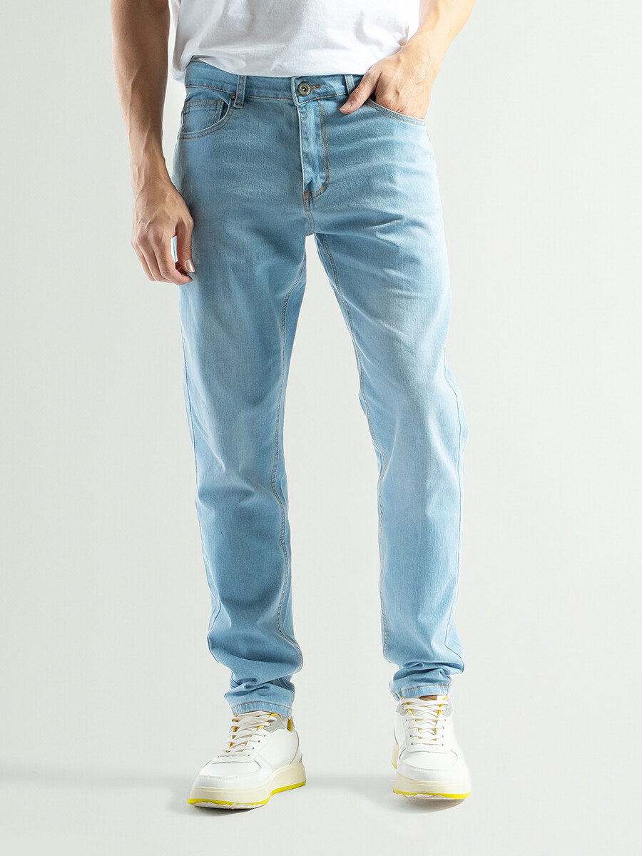 Jean Forum Slim Fit Largo 32 - Celeste 