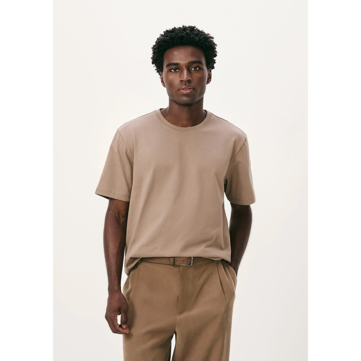 CAMISETA MM MASC - MARROM MEDIO 