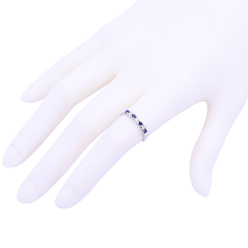 Anillo oro 18 k blanco con zafiros azules y brillantes. Anillo oro 18 k blanco con zafiros azules y brillantes.