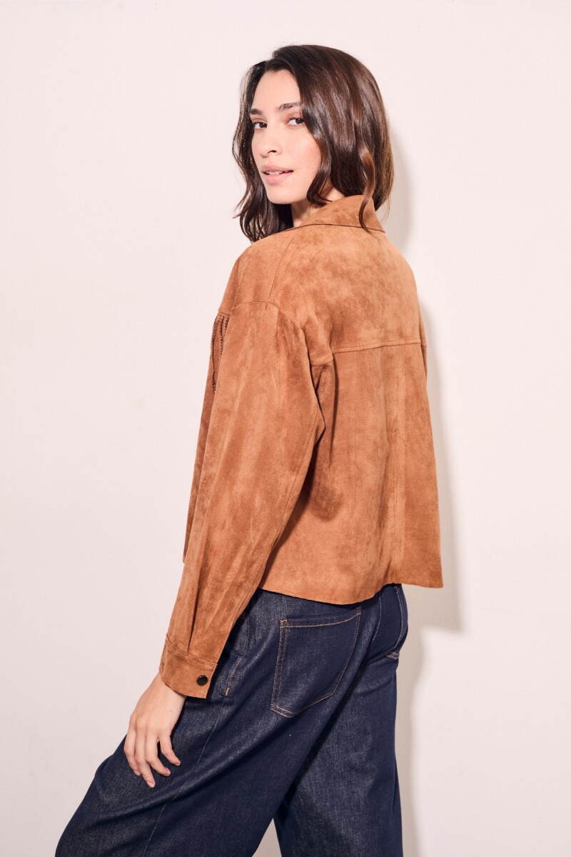 Camisa Flecos Gamuza Vegana Camel