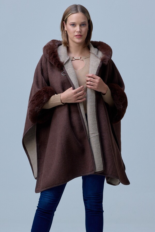 Ruana Capucha Faux Fur MARRON