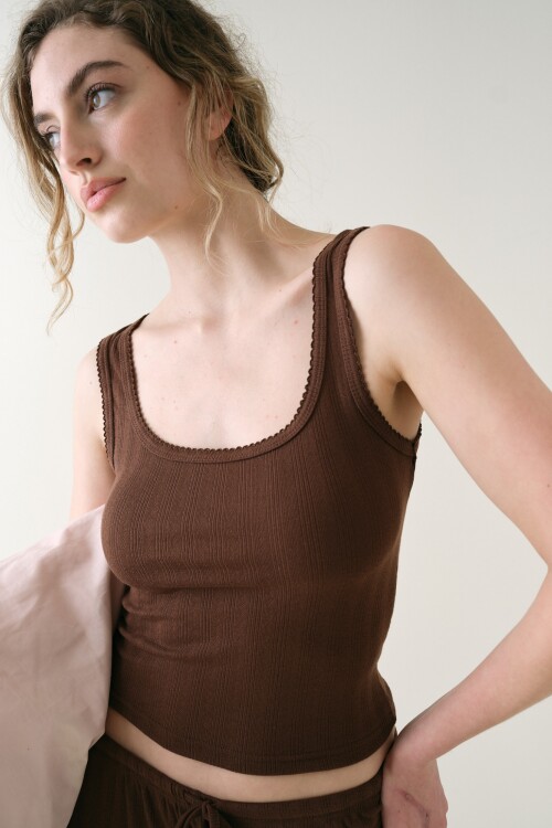Musculosa Pointelle Marron