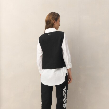 CHALECO BORDADITO Negro