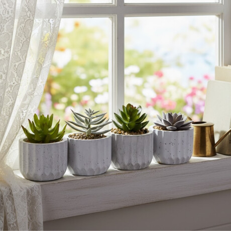 Mini planta artificial 7,5 X 11,3cm SURTIDO