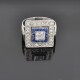 Anillo Estilo Antiguo En Platino, Brillantes Y Zafiros Sinteticos Anillo Estilo Antiguo En Platino, Brillantes Y Zafiros Sinteticos