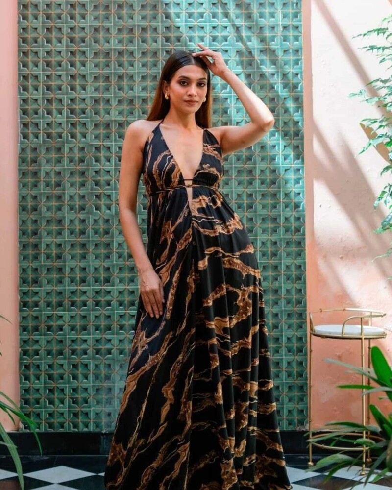 arya no bordado Negro