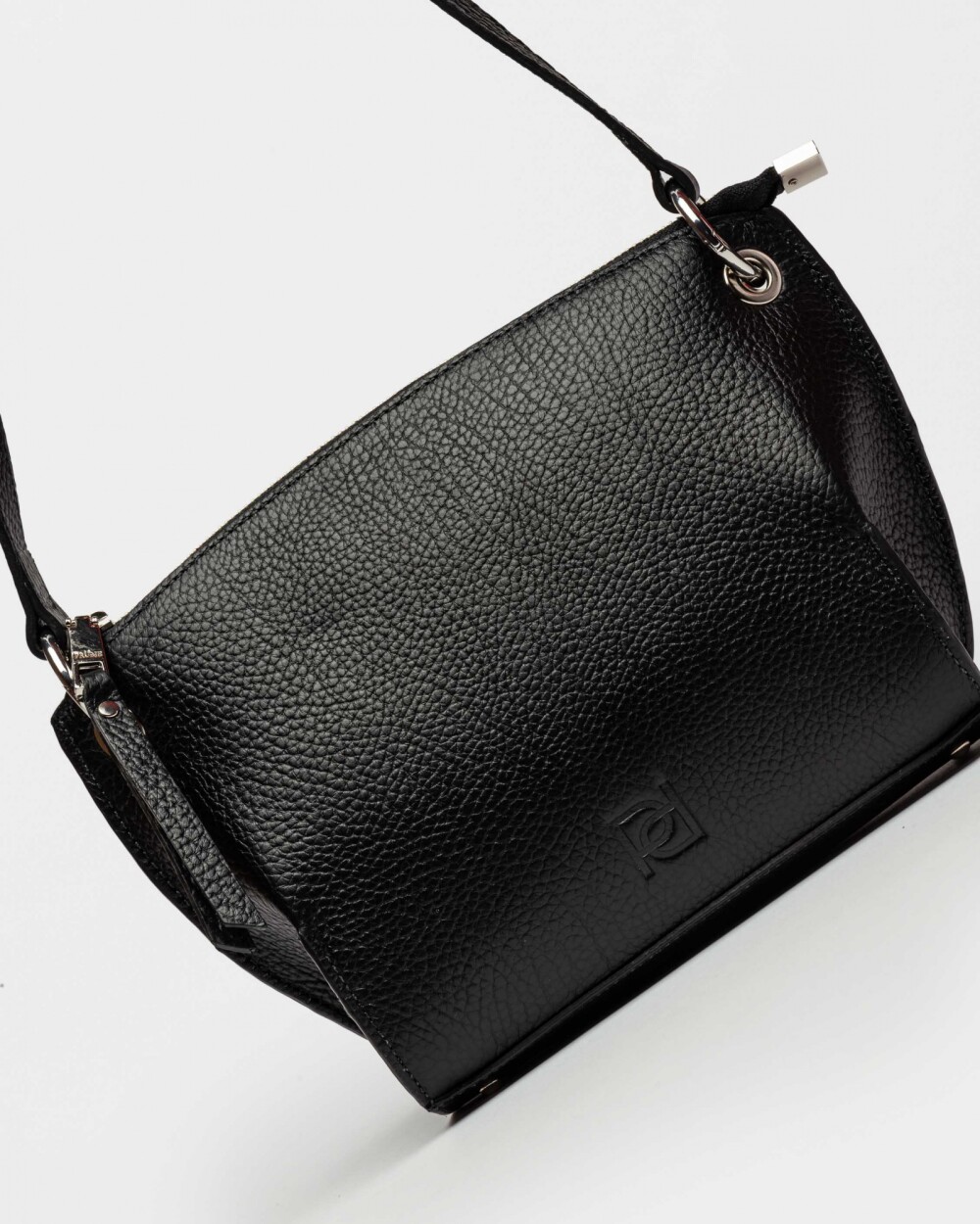 Bandolera Sauvage En Cuero Graneado Negro