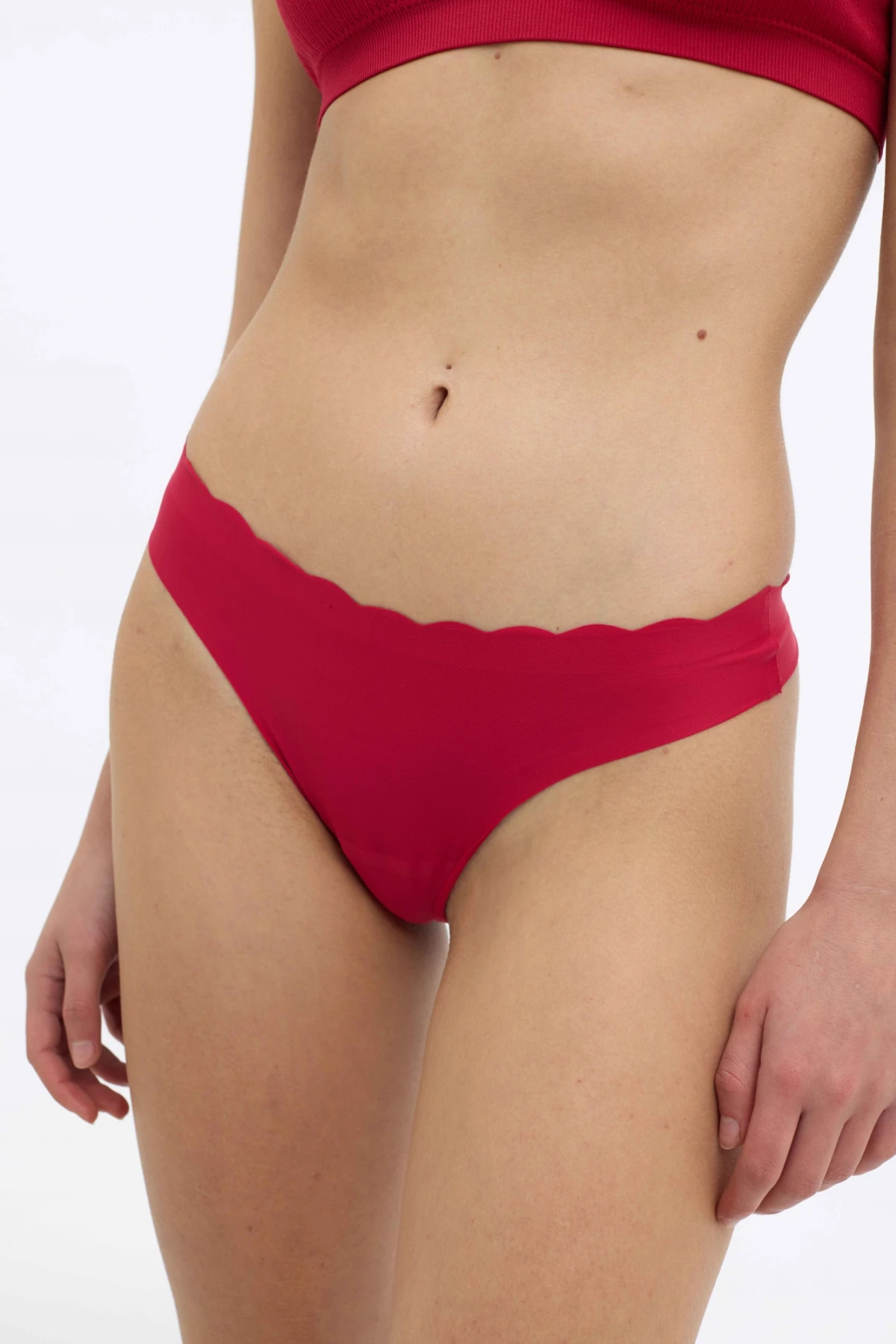 Colaless Jamelia Rojo