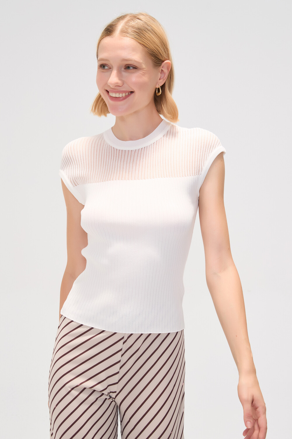 Remera Evaane Marfil / Off White