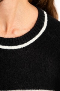 Sweater Rayado Negro