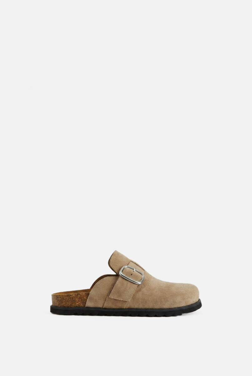 Zueco simil gamuza - beige 