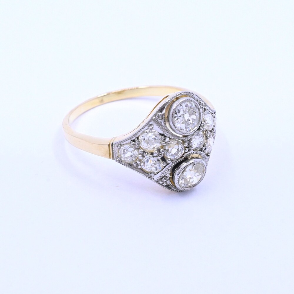 Anillo antiguo oro 18k con brillantes. Anillo antiguo oro 18k con brillantes.