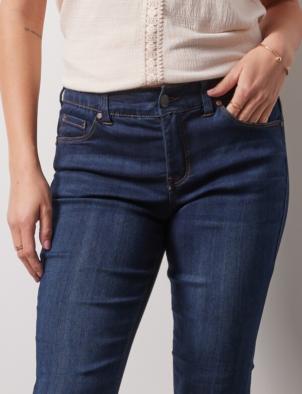 Jean Goddess JEAN OSCURO