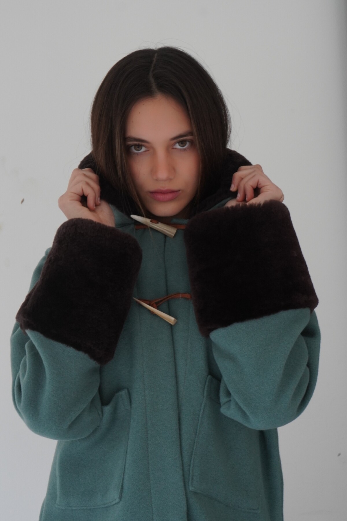 Campera New Jersey Base Petróleo / Corderito Chocolate