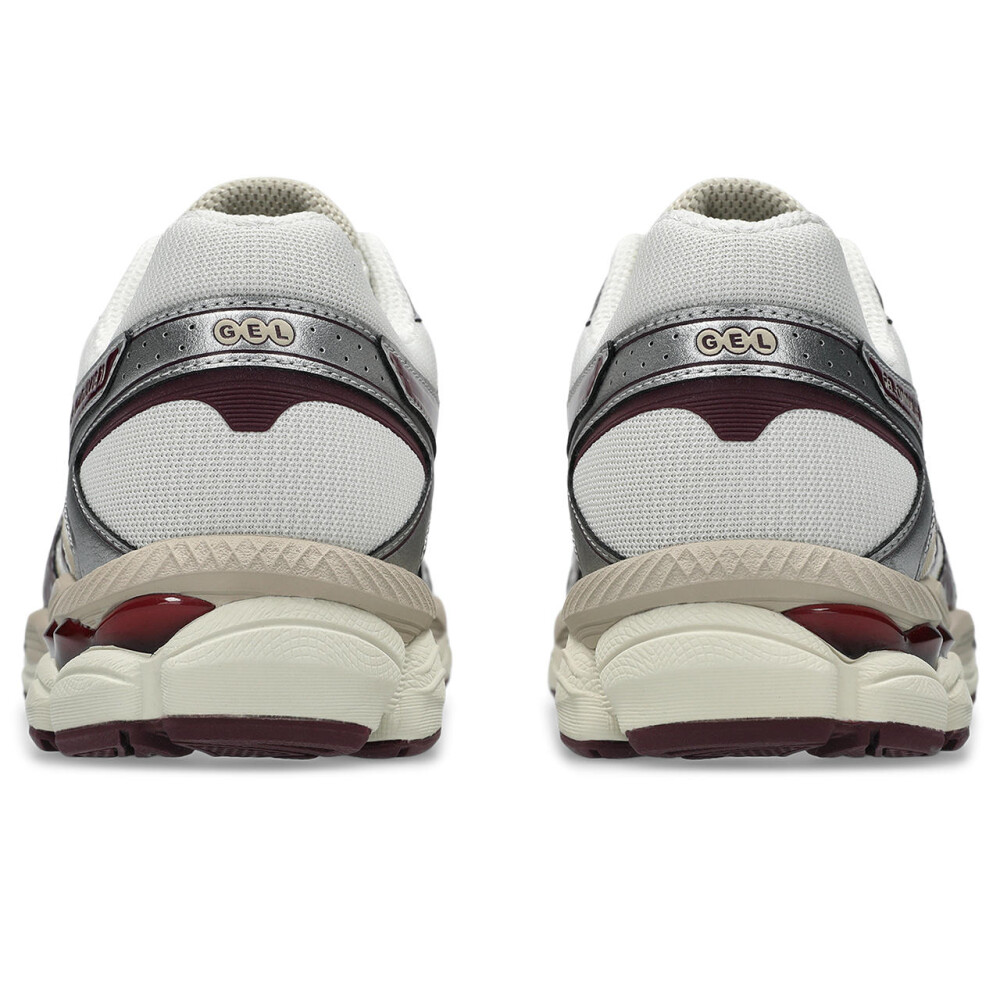 Zapatillas ASICS GEL-Cumulus 16 Hombre Cream/Beniimo Purple