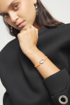 PULSERA DE HILO ELÁSTICO NARANJA CON CORAZÓN BAÑADO EN PLATA DE LEY Pulsera