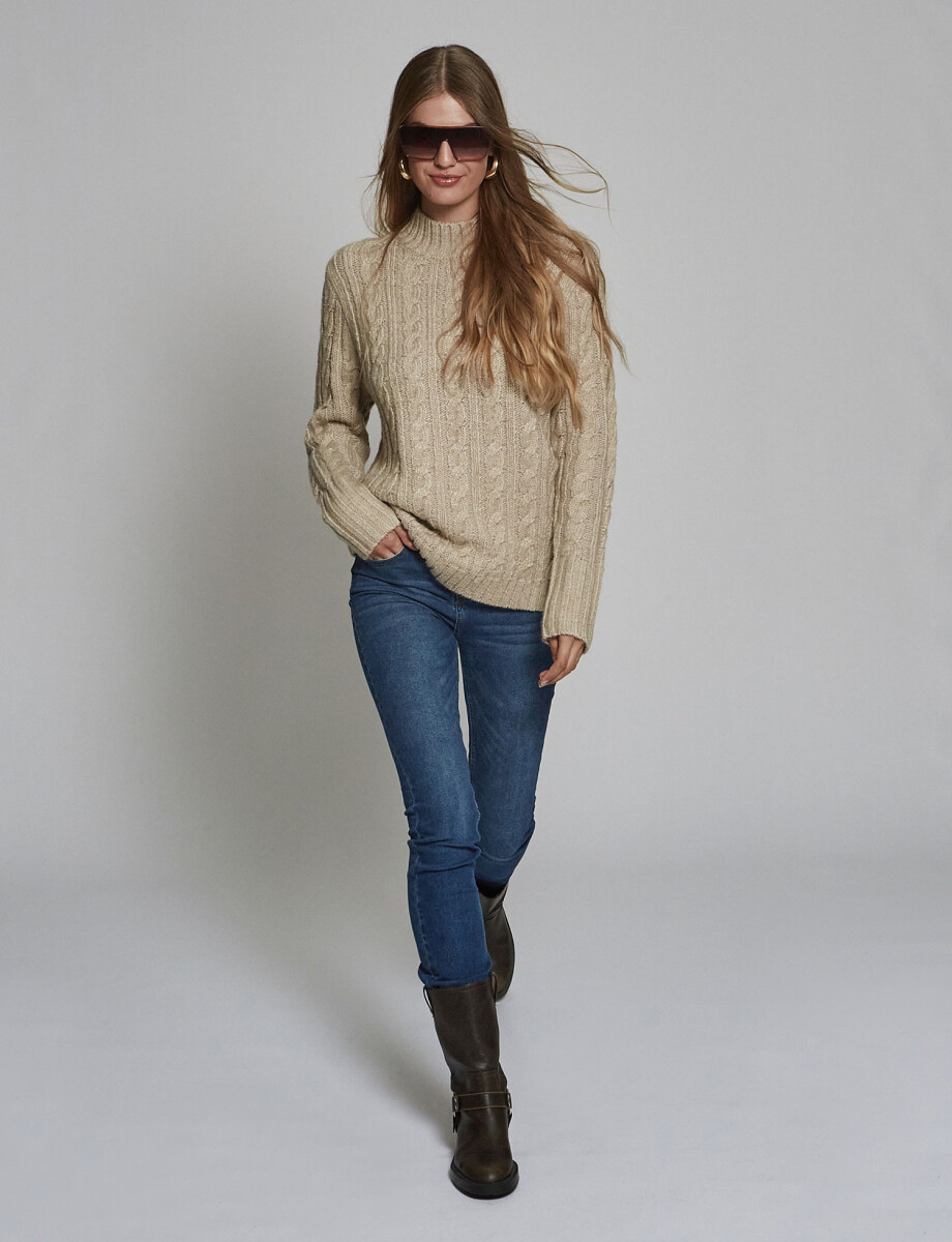 Sweater ochos beige