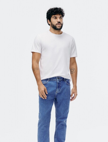 CAMISETA BÁSICA UNISSEX REGULAR WORLD BLANCO