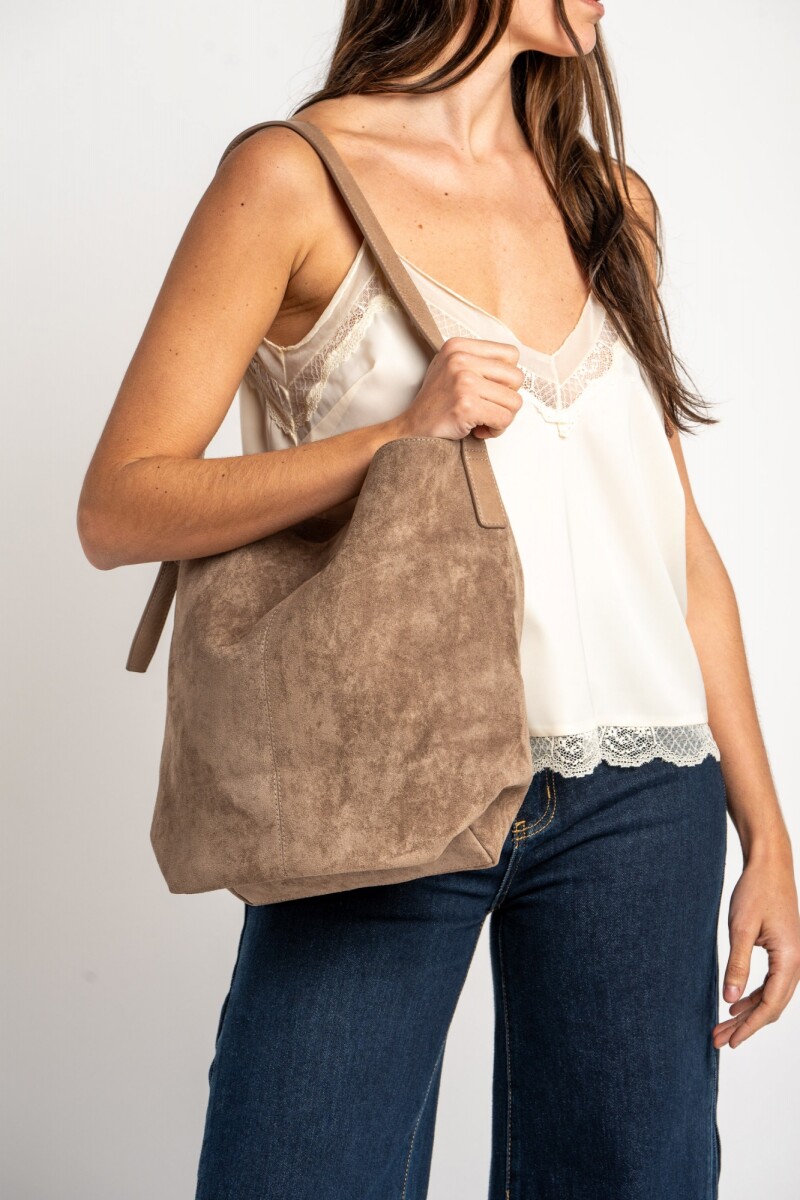 Blusa Satinada Con Encaje Arena