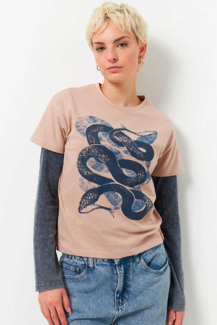 REMERA MUJER PIECE OF CAKE REMERA REPTILE Beige