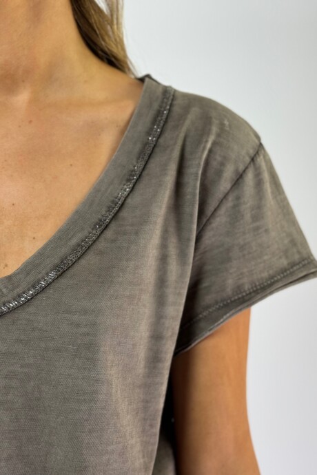 REMERA ARYAN Marron