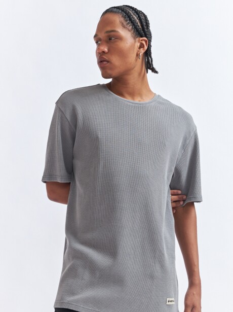 REMERA IVÁN GRIS