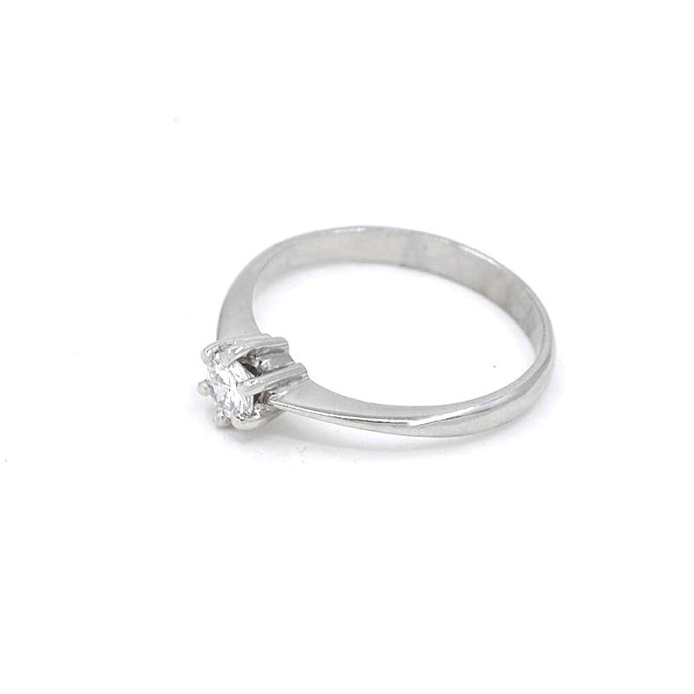Anillo Solitario En Platino Y Brillante Anillo Solitario En Platino Y Brillante