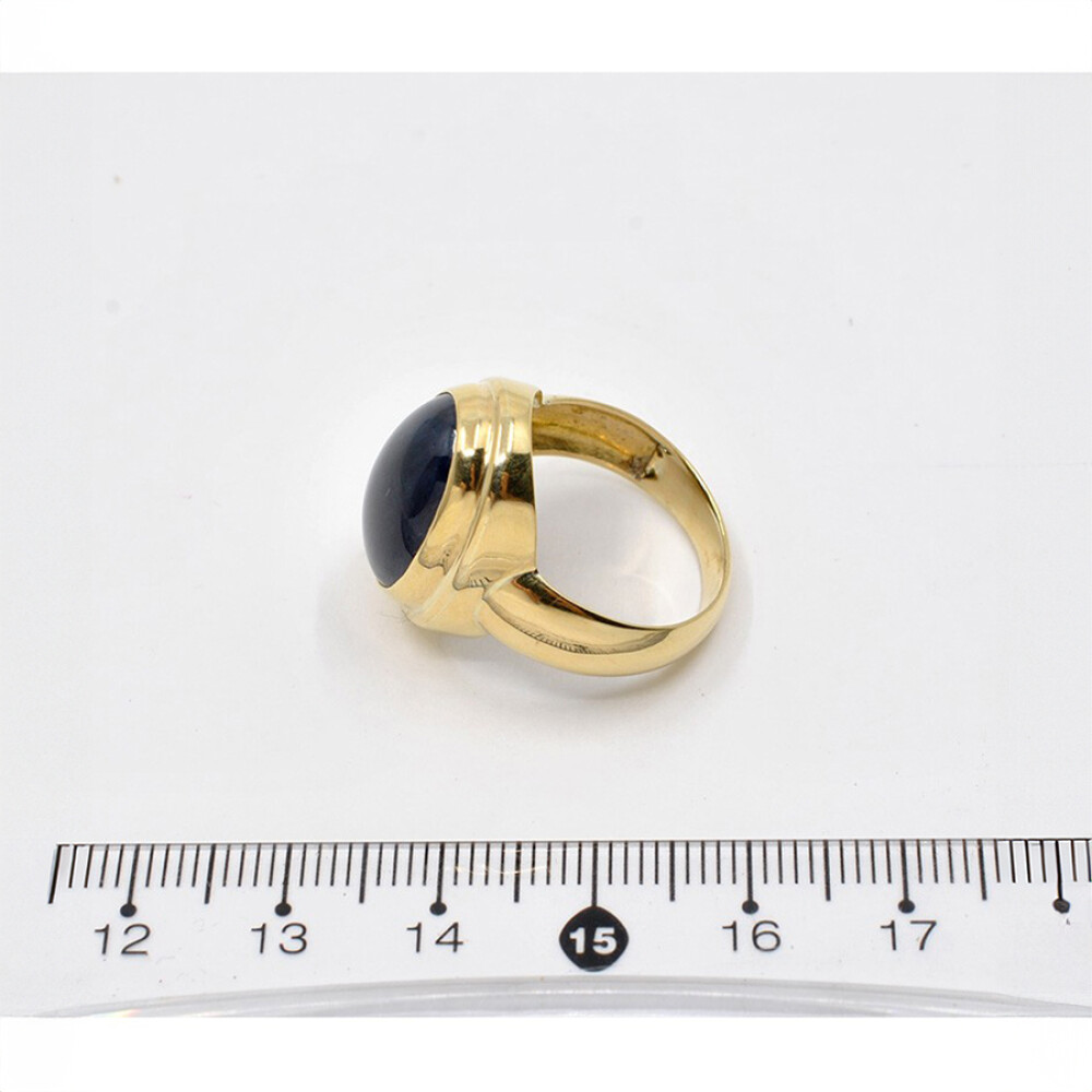 Anillo En Oro 18K Amarillo Con Zafiro Cabujon Anillo En Oro 18K Amarillo Con Zafiro Cabujon