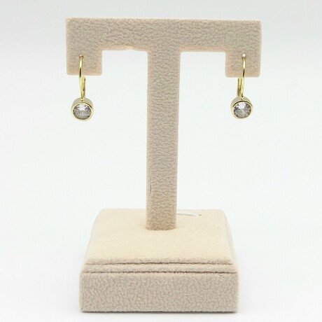 Par de caravanas de plata 925 con baño de oro gris. PUNTO DE LUZ. Par de caravanas de plata 925 con baño de oro gris. PUNTO DE LUZ.