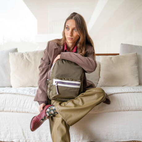 Mochila Jerez Oliva y Blanco