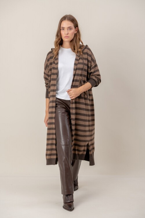 Cárdigan largo con capucha Cárdigan largo con capucha