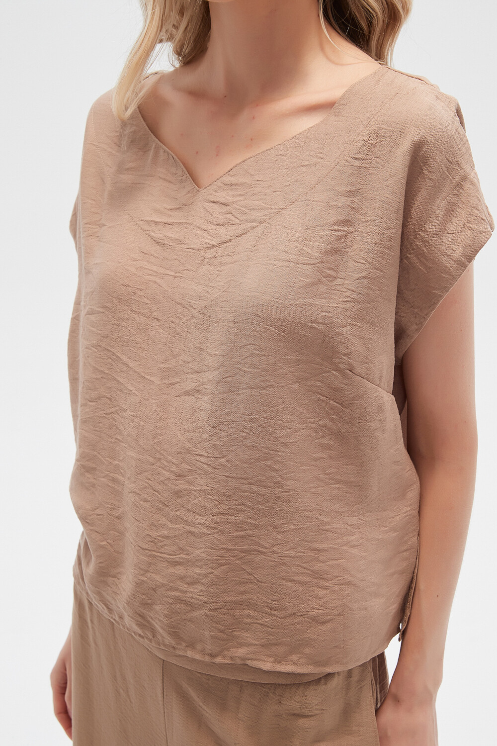 Blusa Elaisa Beige Oscuro
