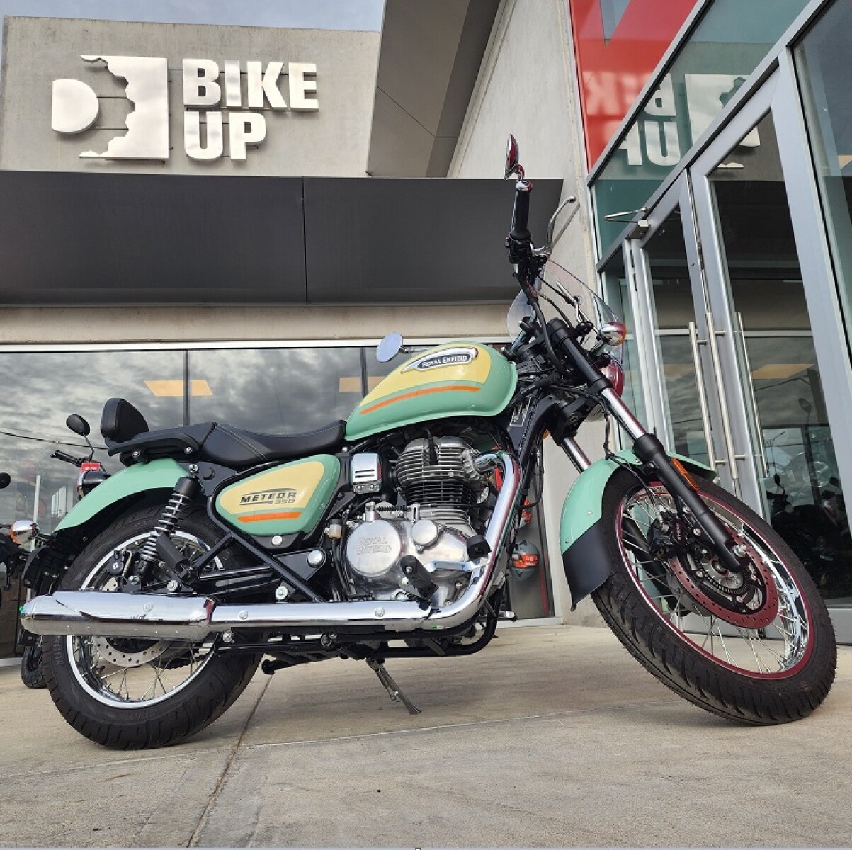 Royal Enfield Meteor 350 - Verde - Reserva 