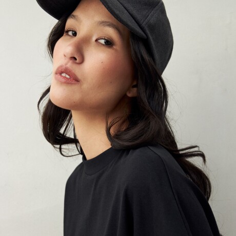 REMERA ZERICA Negro