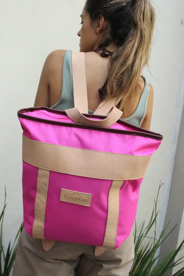 Mustang Backpack Fucsia