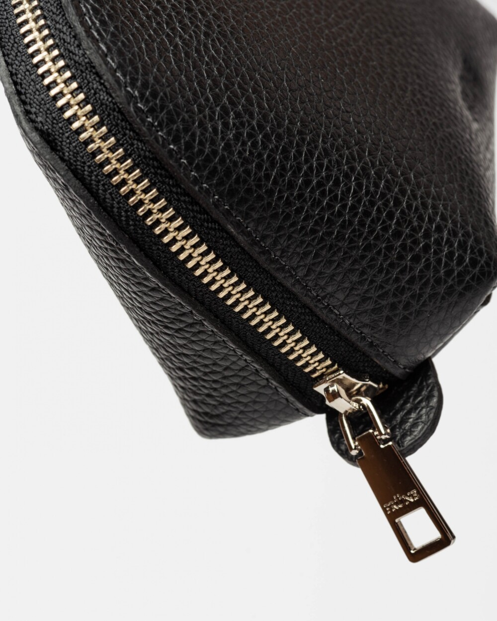 Porta Cosméticos Sun En Cuero Graneado Negro