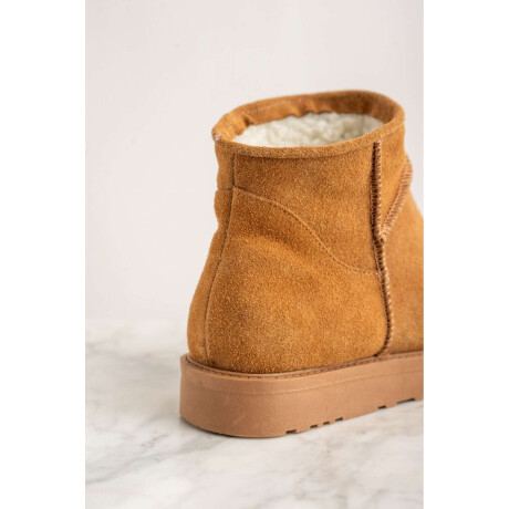 Bota Gamuza Con Corderito Camel