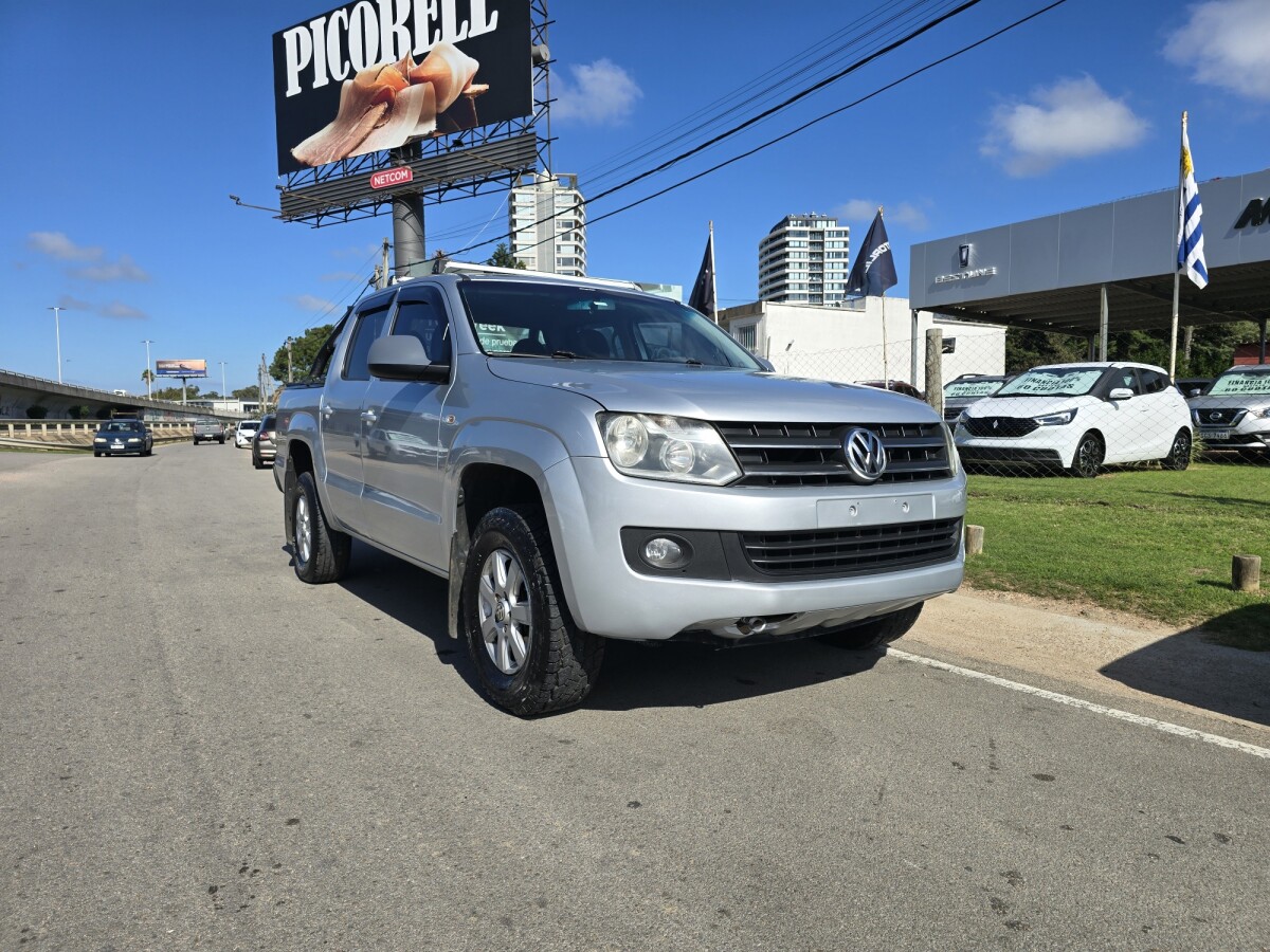 Volkswagen Amarok 2.0 EXCELENTE ESTADO! | Permuta / Financia Volkswagen Amarok 2.0 EXCELENTE ESTADO! | Permuta / Financia