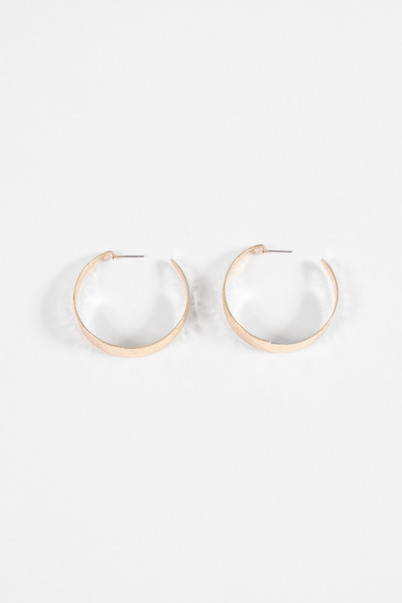 Caravanas con texturas dorado