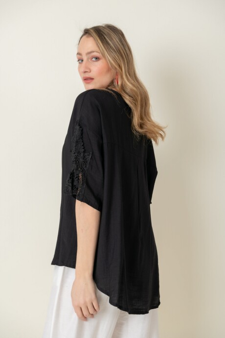 BLUSA CLAVEL Negro