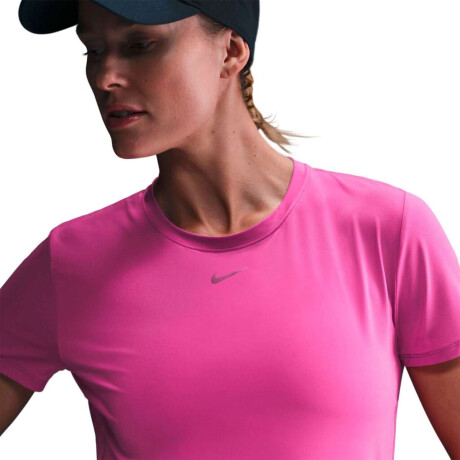 Remera Nike One Classic Dri-Fit Top de Mujer Rosado