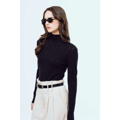 Top Margo Black